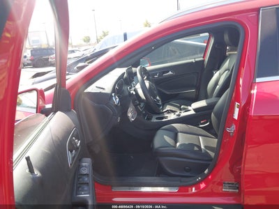 MERCEDES-BENZ GLA 250