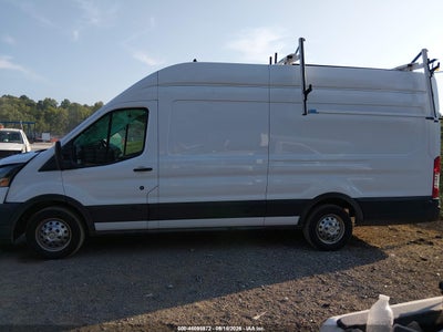 FORD TRANSIT-250 CARGO VAN