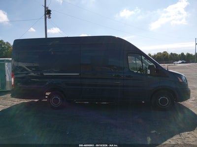 FORD TRANSIT-250 CARGO VAN