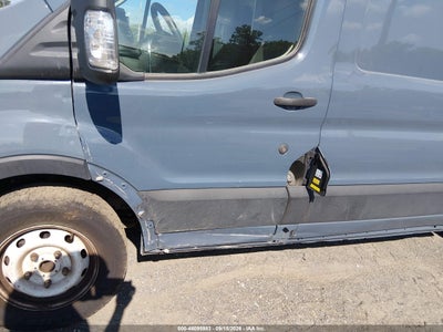 FORD TRANSIT-250 CARGO VAN