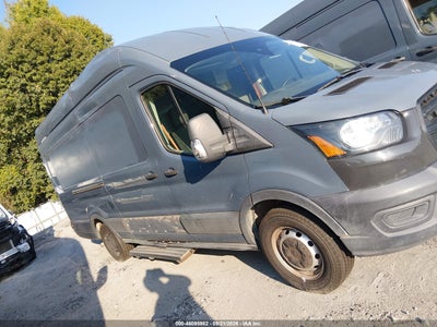 FORD TRANSIT-250 CARGO VAN