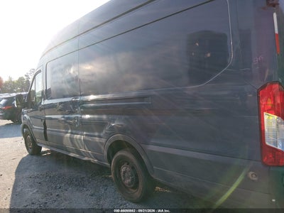 FORD TRANSIT-250 CARGO VAN