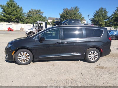 CHRYSLER PACIFICA
