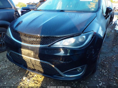 CHRYSLER PACIFICA