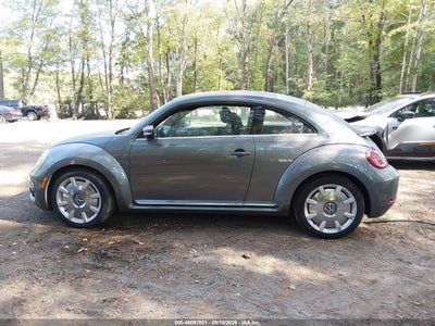 VOLKSWAGEN BEETLE