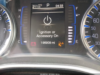 CHRYSLER 200