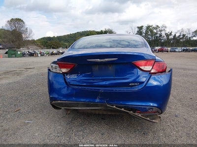 CHRYSLER 200