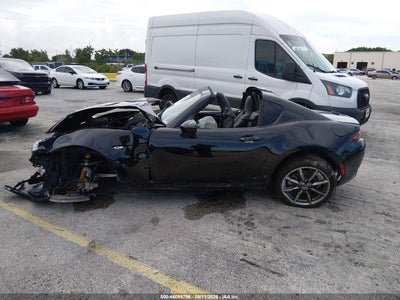 MAZDA MX-5 MIATA RF