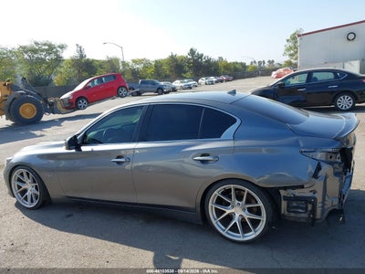 INFINITI Q50
