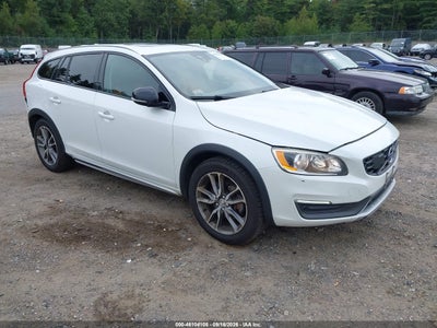 VOLVO V60 CROSS COUNTRY