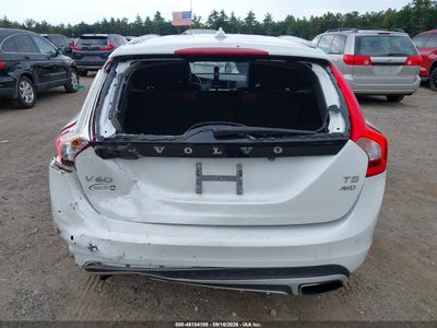 VOLVO V60 CROSS COUNTRY