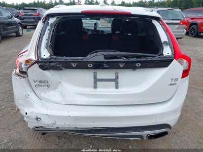 VOLVO V60 CROSS COUNTRY