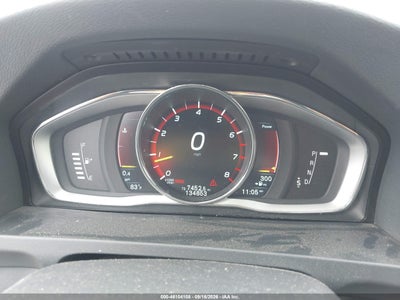 VOLVO V60 CROSS COUNTRY