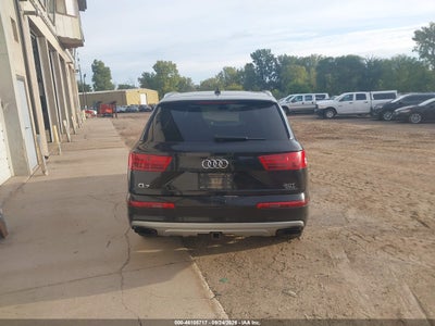 2017 AUDI Q7 16
