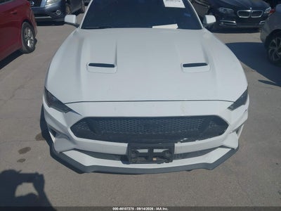 FORD MUSTANG