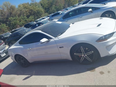 FORD MUSTANG