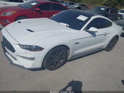 FORD MUSTANG