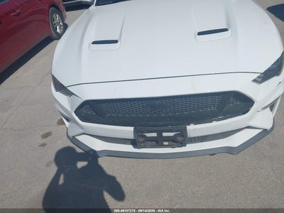 FORD MUSTANG