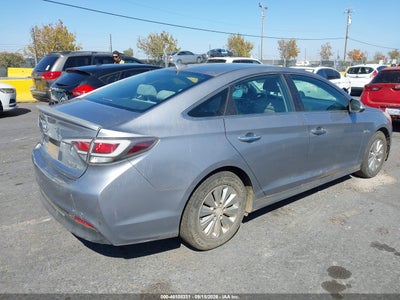 HYUNDAI SONATA HYBRID