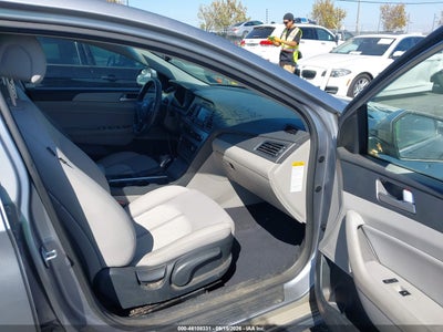 HYUNDAI SONATA HYBRID