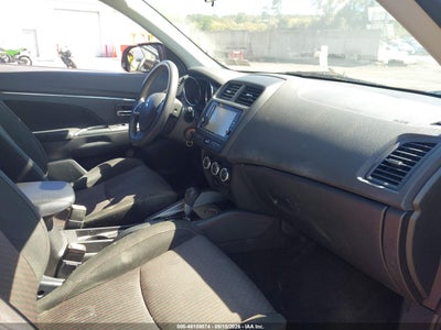 MITSUBISHI OUTLANDER SPORT