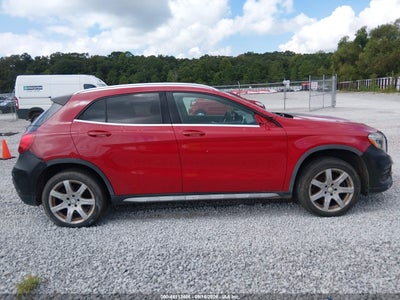 MERCEDES-BENZ GLA 250