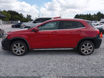 MERCEDES-BENZ GLA 250