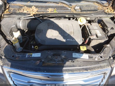CHRYSLER TOWN & COUNTRY