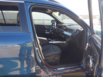 MERCEDES-BENZ GLB 250
