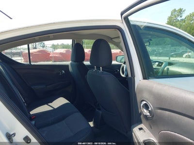 2017 NISSAN VERSA 8