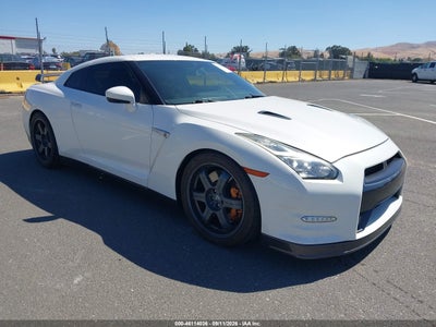 NISSAN GT-R