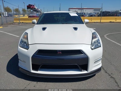 NISSAN GT-R