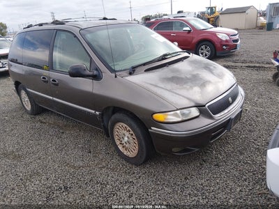 1997 Chrysler Town & Country