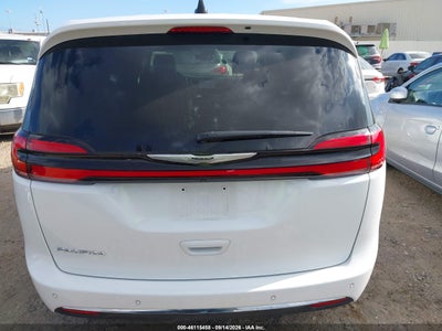 CHRYSLER PACIFICA
