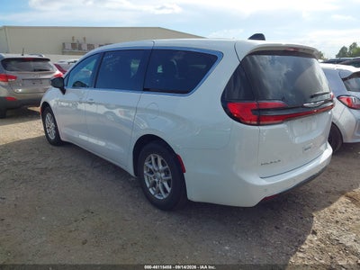CHRYSLER PACIFICA