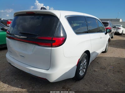 CHRYSLER PACIFICA