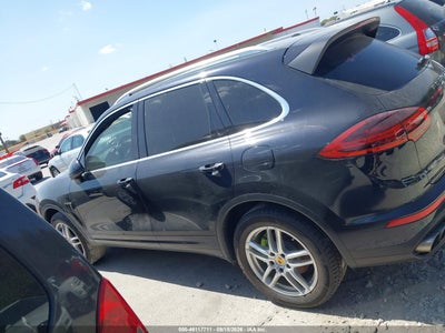 PORSCHE CAYENNE E-HYBRID