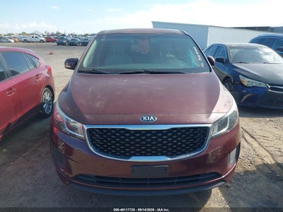 2017 KIA SEDONA 12