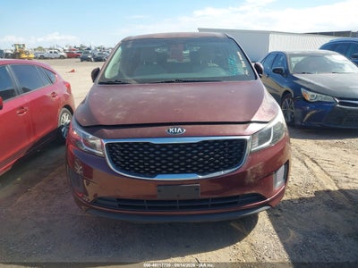 2017 KIA SEDONA 6