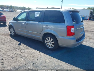 CHRYSLER TOWN & COUNTRY