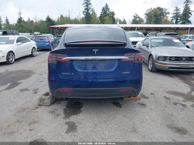 TESLA MODEL X