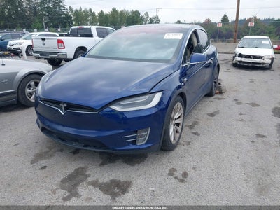 TESLA MODEL X