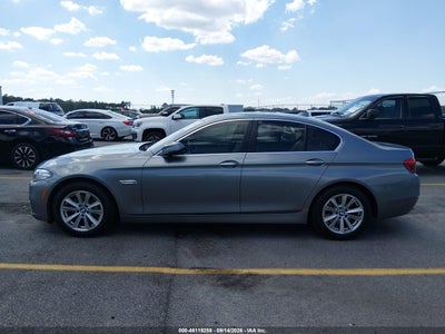 BMW 528I