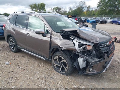 2024 SUBARU FORESTER TOURING