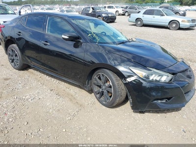 NISSAN MAXIMA