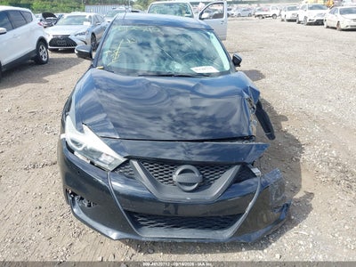 NISSAN MAXIMA