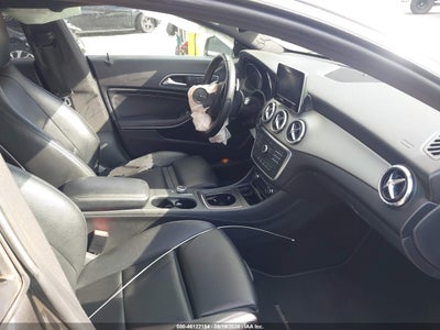 MERCEDES-BENZ CLA 250