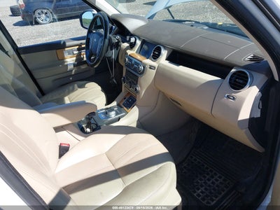 LAND ROVER LR4
