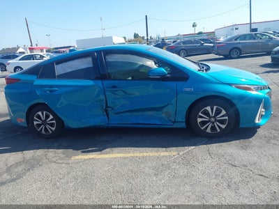 TOYOTA PRIUS PRIME