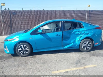 TOYOTA PRIUS PRIME